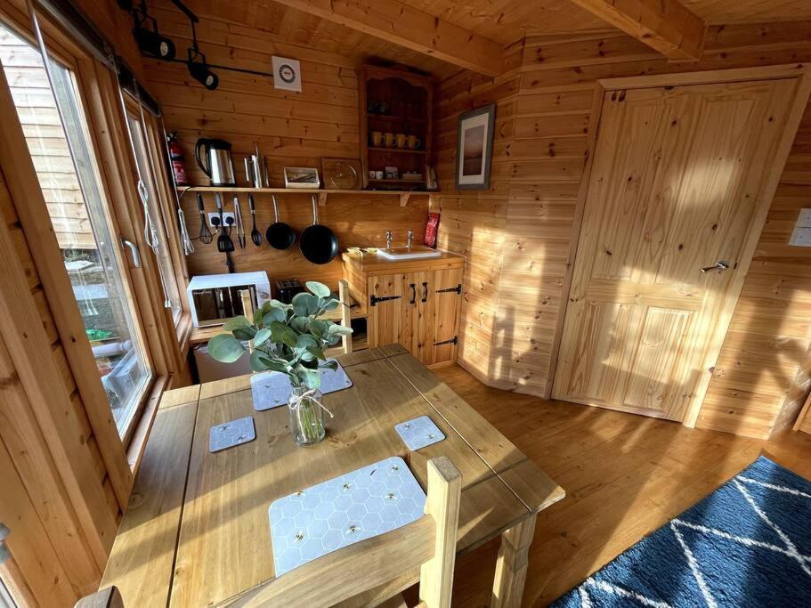 The Bee Hive Garden Room Dorchester Exteriör bild